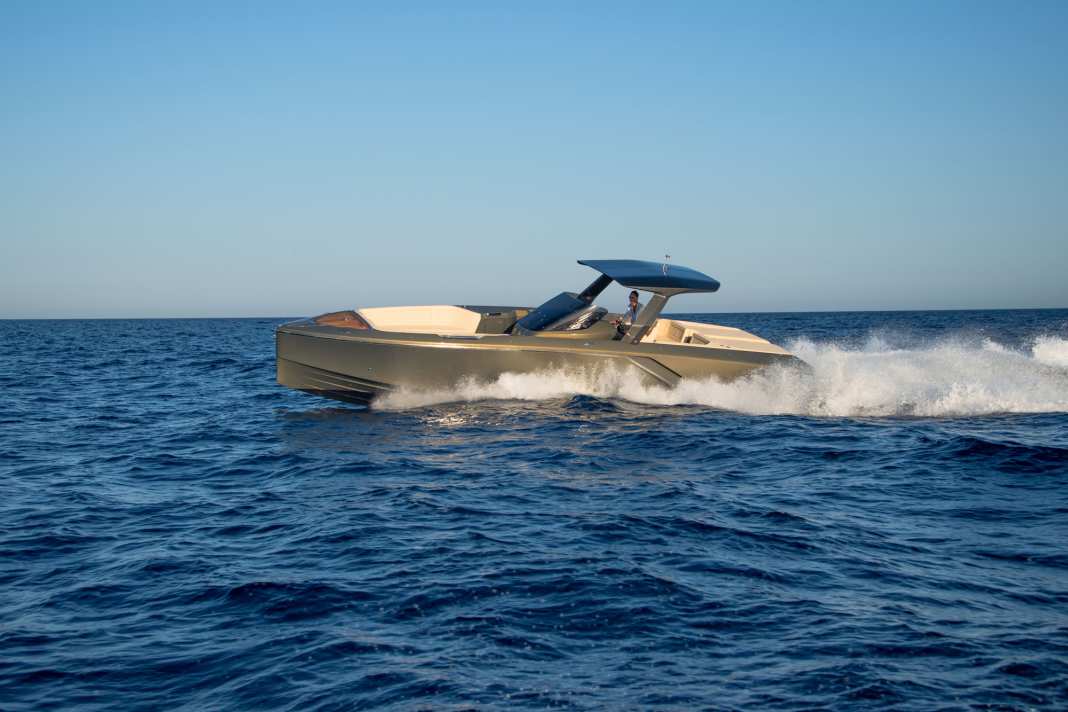 Luxus-Daycruiser überzeugt mit technischen Details