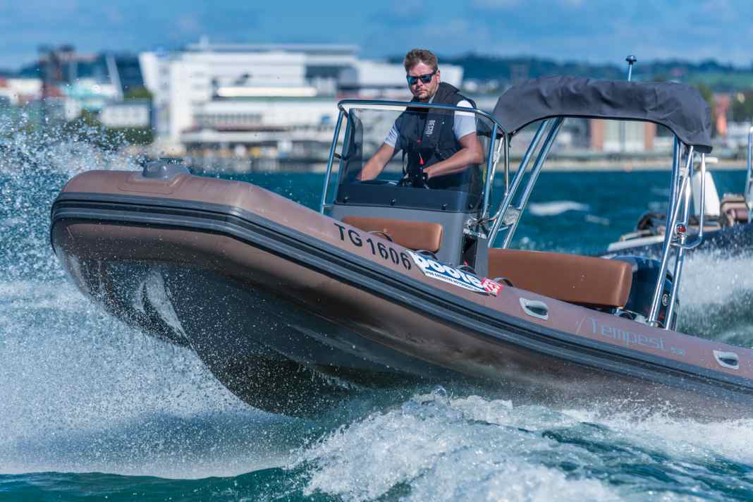 Fahrspaß mit italienischem RIB - mit Video
