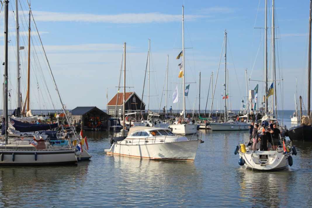 Once around the IJsselmeer - Friesland and the east coast