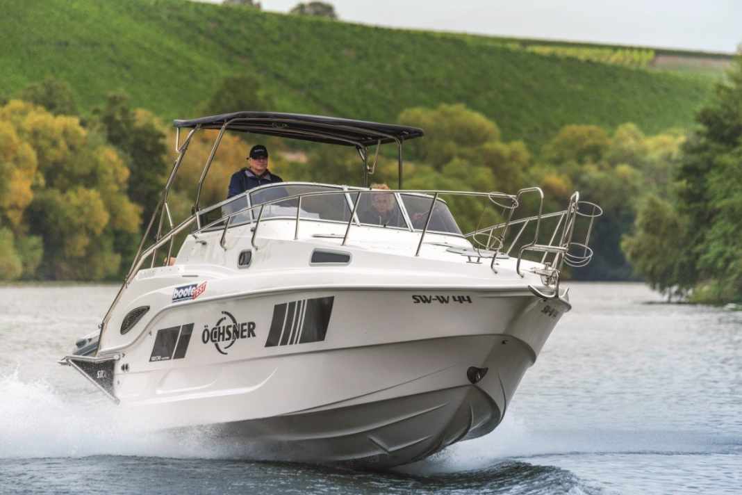Kajütboot - Öchsner SRX30-Yachtline