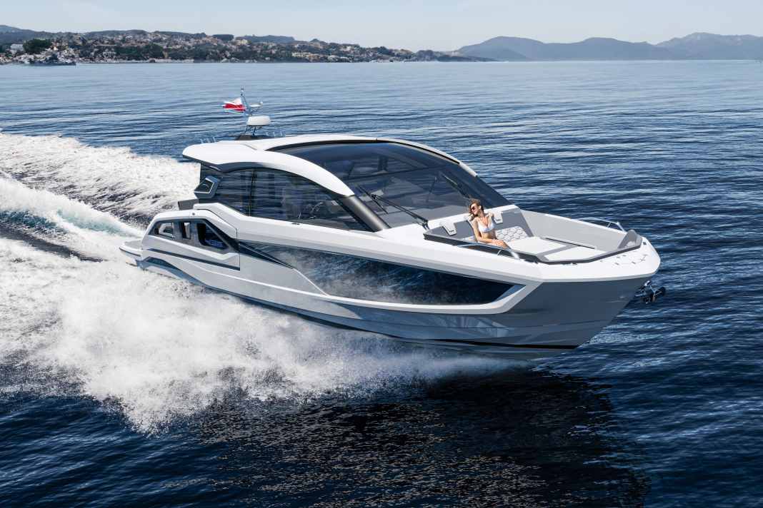 Sports cruiser with plenty of space and power