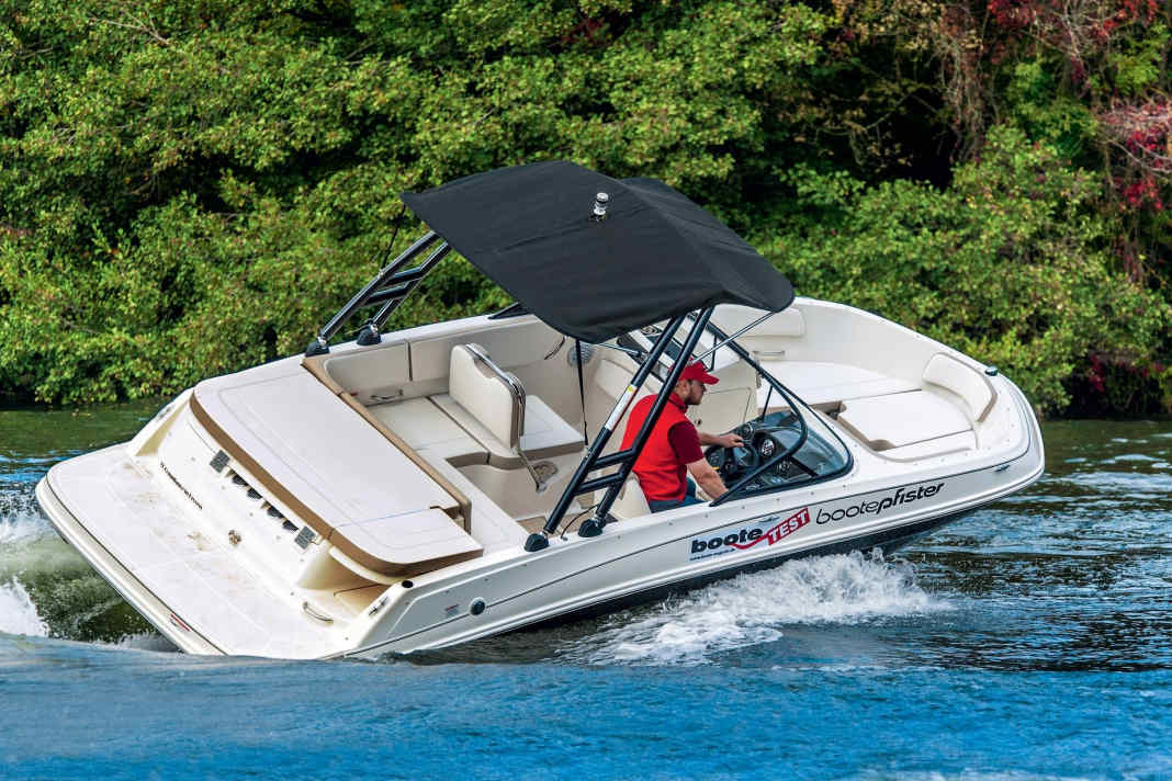 Bayliner VR 5 - space miracle