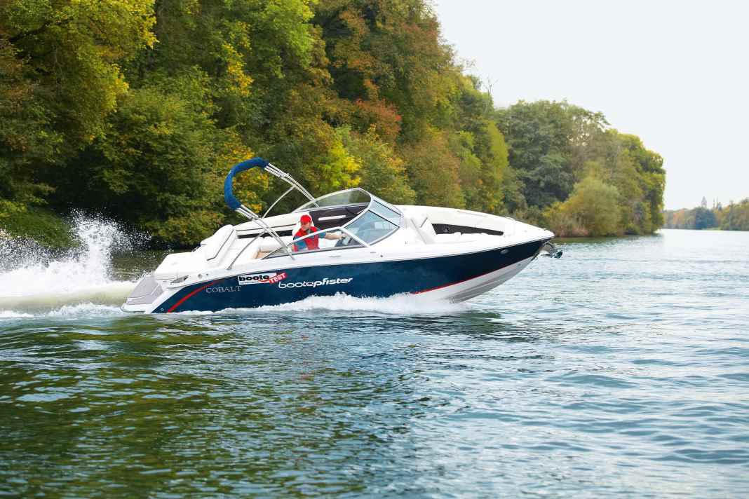 Bootstest - Cobalt R3: Bowrider made in America