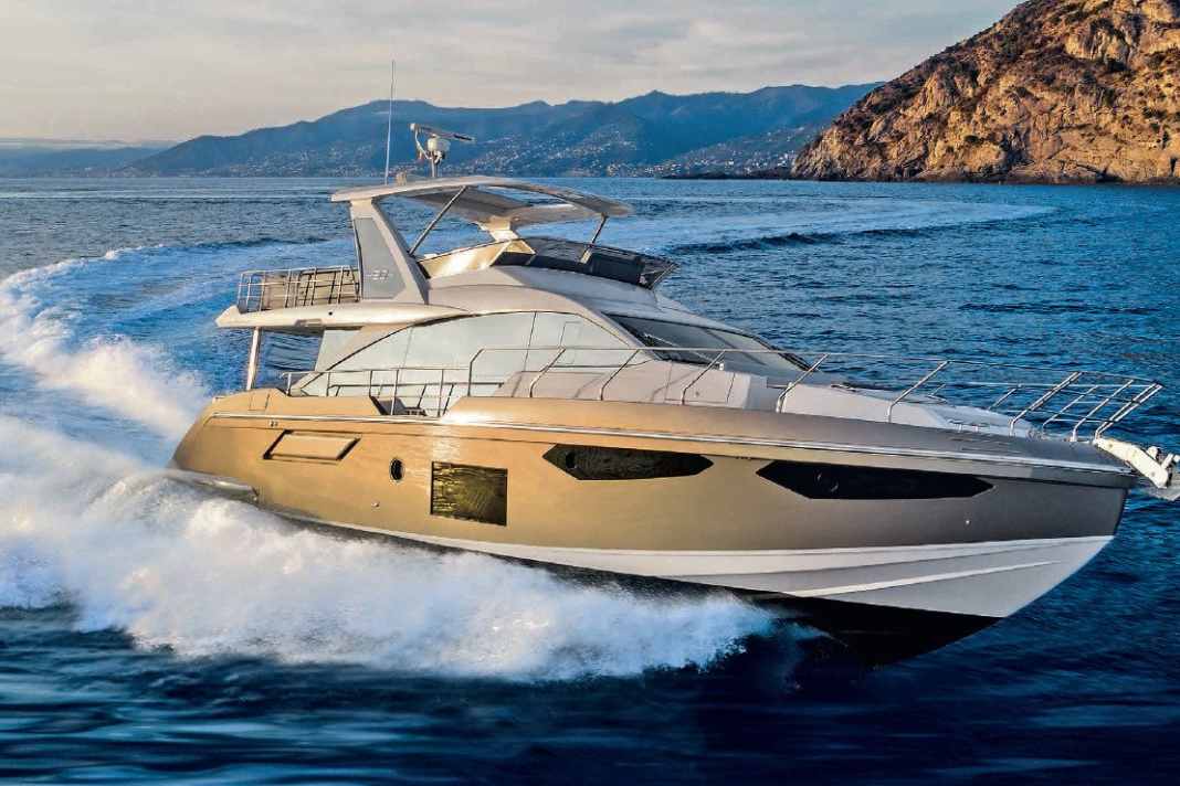 Azimut 60 Flybridge - Ein Hauch von Mega