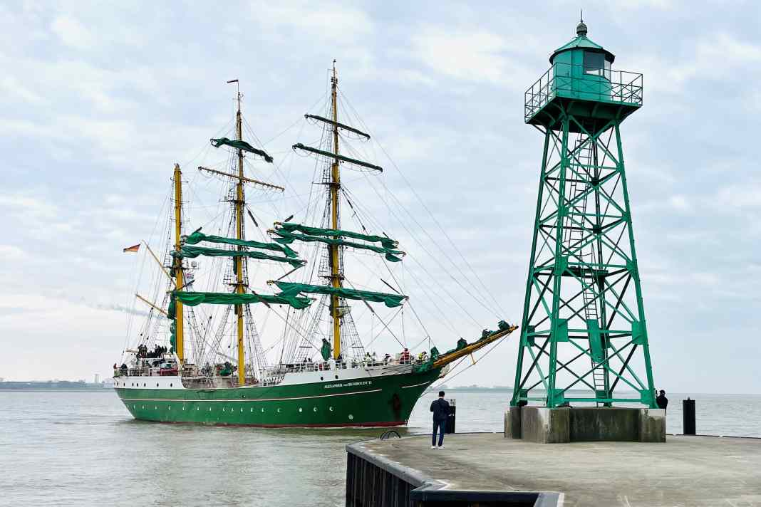 Alexander von Humboldt II zurück in Bremerhaven