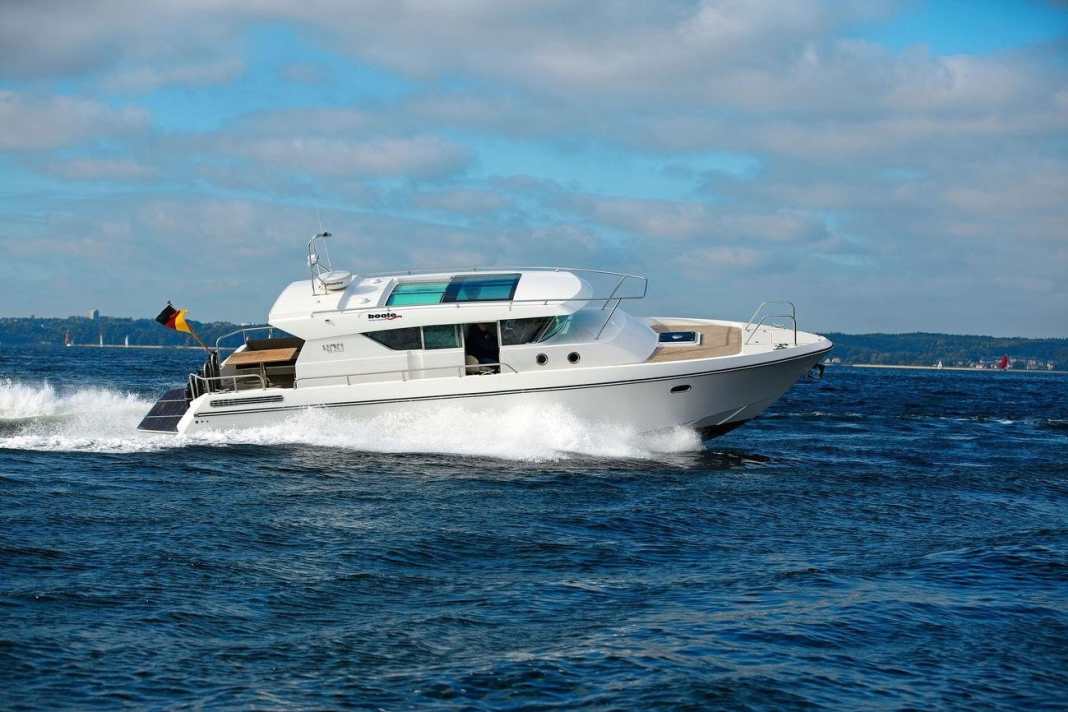 Delta 400 SW - Swedish cabin cruiser for six