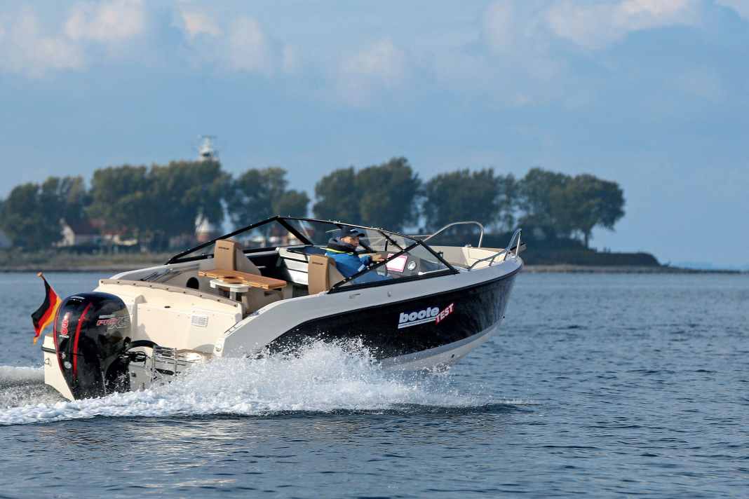 Quicksilver Activ 605 Bowrider – Aktiv und bequem zugleich