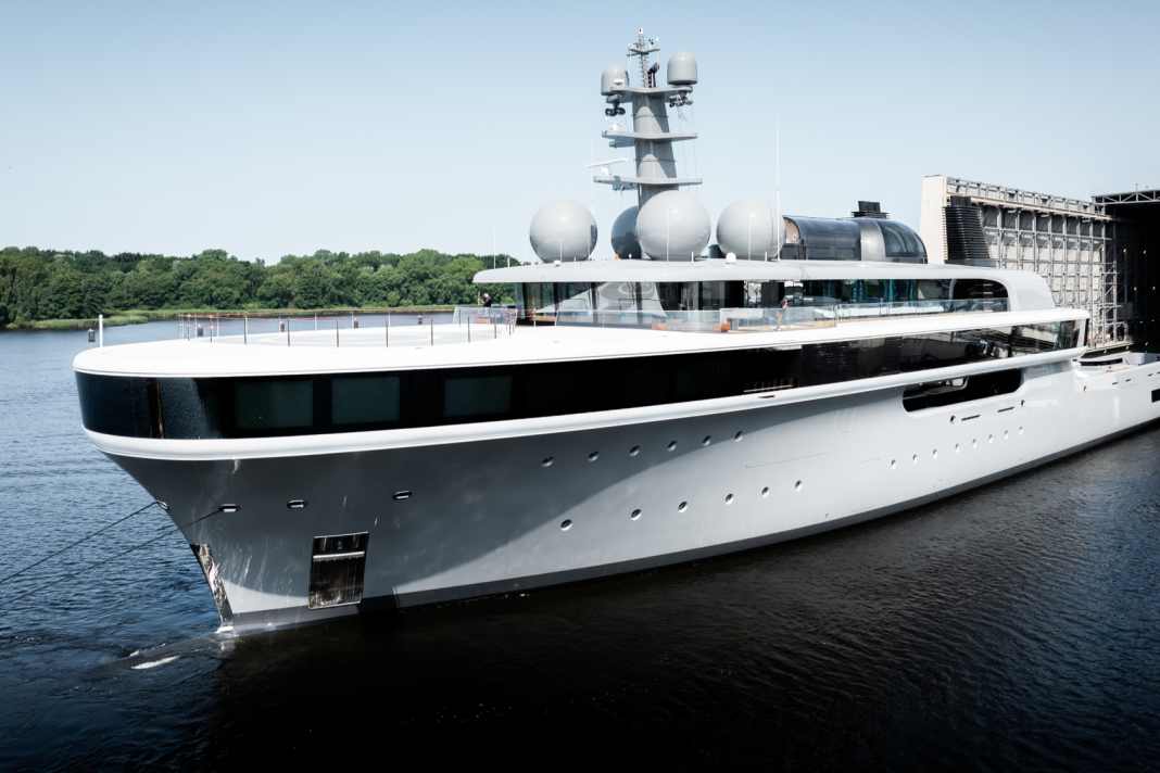 Lürssen launcht 114 Meter mit Methanol-Brennstoffzellen