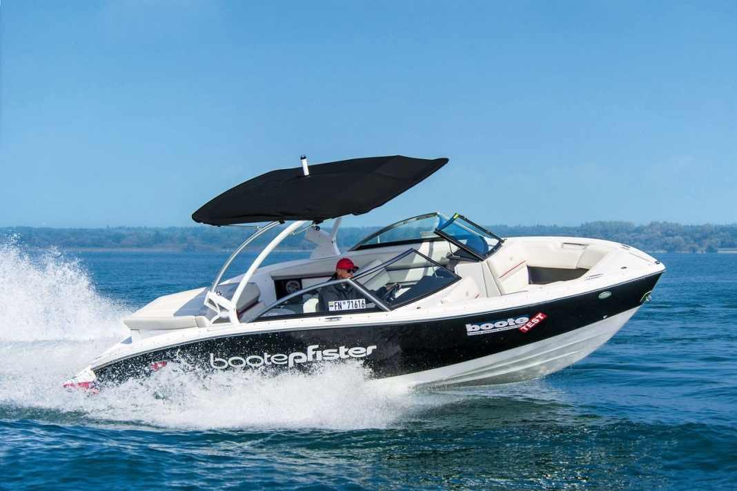 Cobalt CS 3 - Edler Bowrider aus Amerika