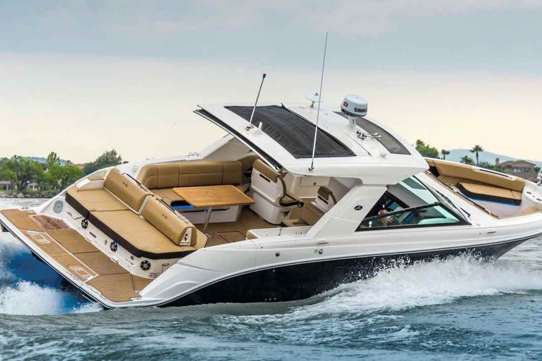 Sea Ray SLX 400 - Space sportsman