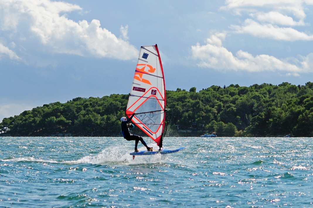 Die besten Windsurfspots der kroatischen Insel Krk