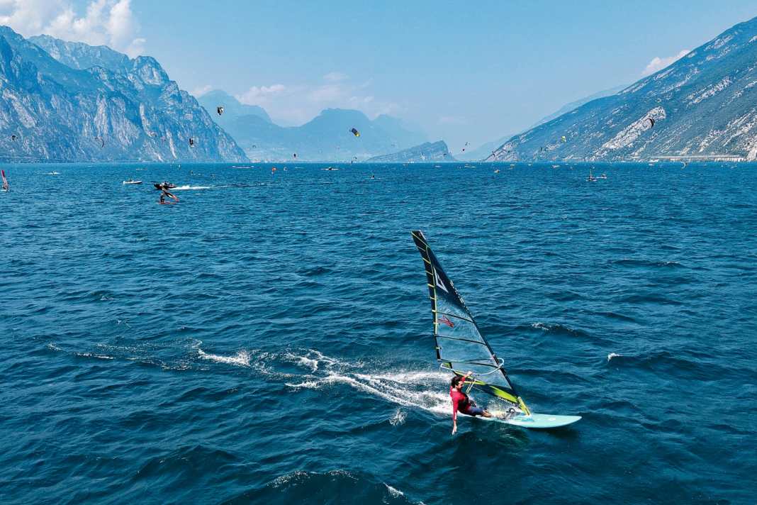 Diese Freerideboards und Foil-Kombinationen sind im Frühgleit-Test dabei