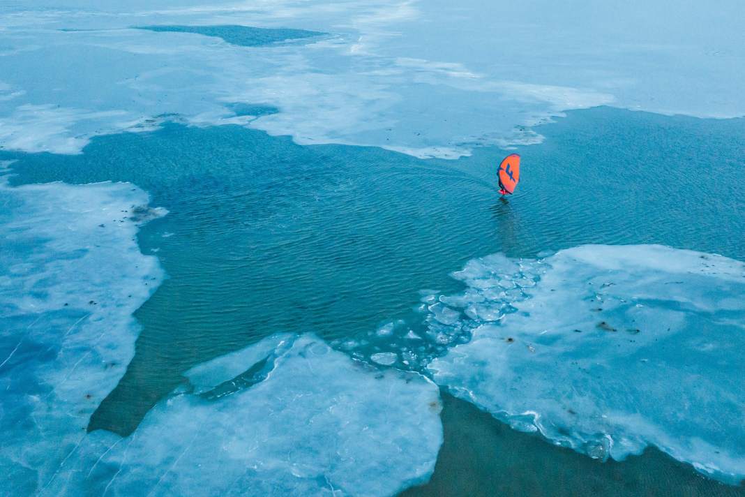 Wingsurf adventure on the icy Baltic Sea