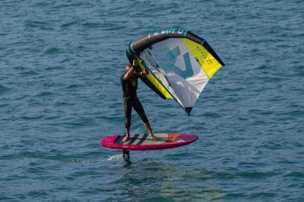 These are the top tips for jibing with the wing