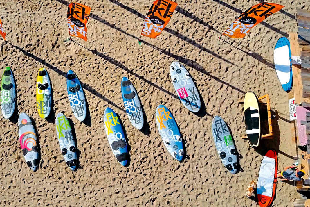 Custom Windsurfboards von der Stange