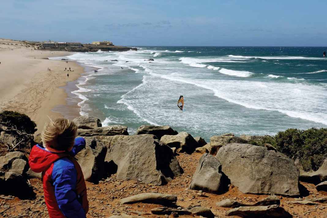 Florian Jung with family and campervan in Portugal