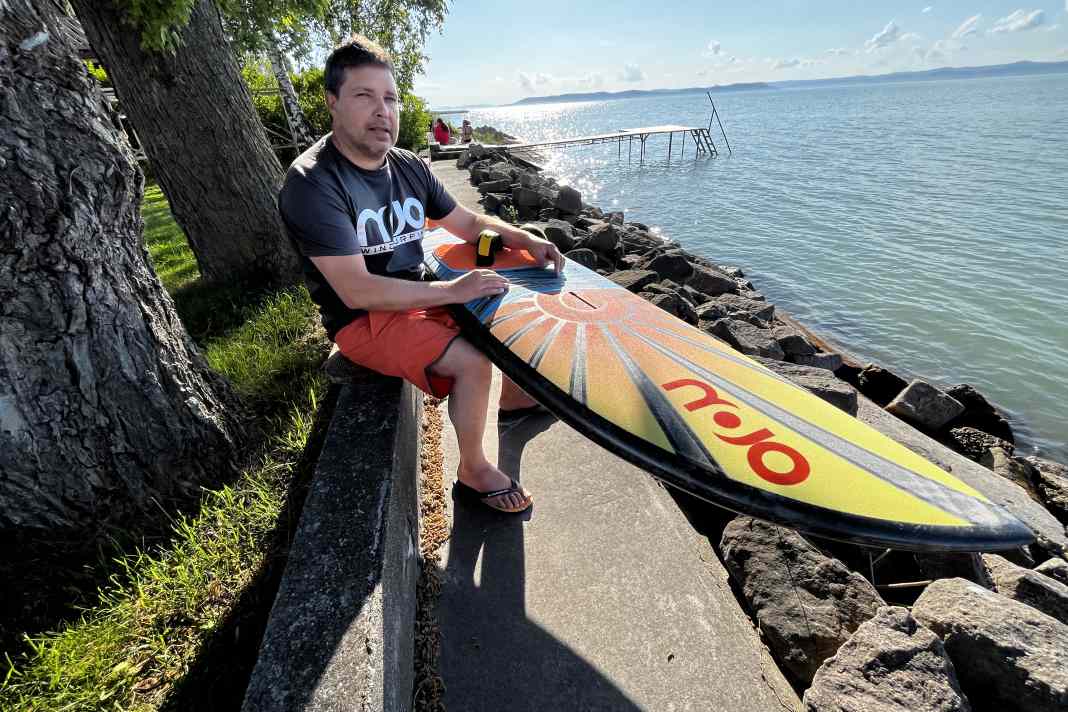 Schrille Designs, bewährte Shapes - Interview mit Mojo-Macher Bertalan Csik