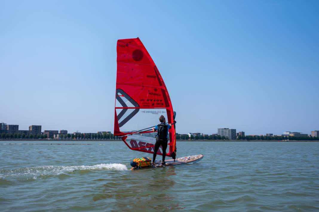 Plastic Soup Surfer - Activism on a surfboard, 1800 kilometres across the sea
