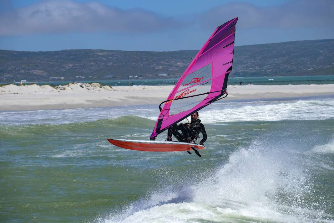 Quatro Power 4 94 im surf-Test
