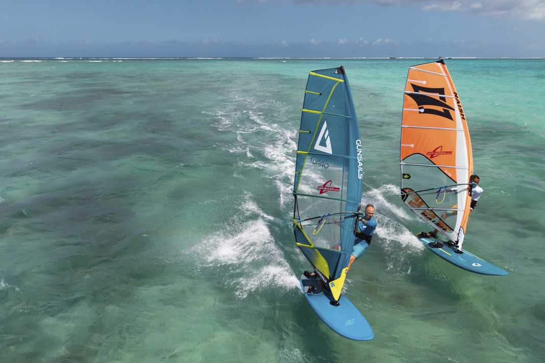 Acht Freerider um 130 Liter im Test - vom Genussgleiter bis zum Sport-Geschoss
