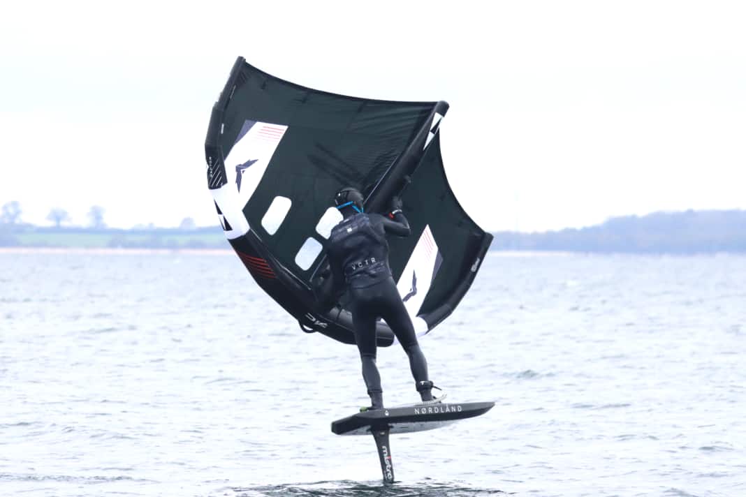 Komplette Neuentwicklung - der SIC Raptor Wing im Test
