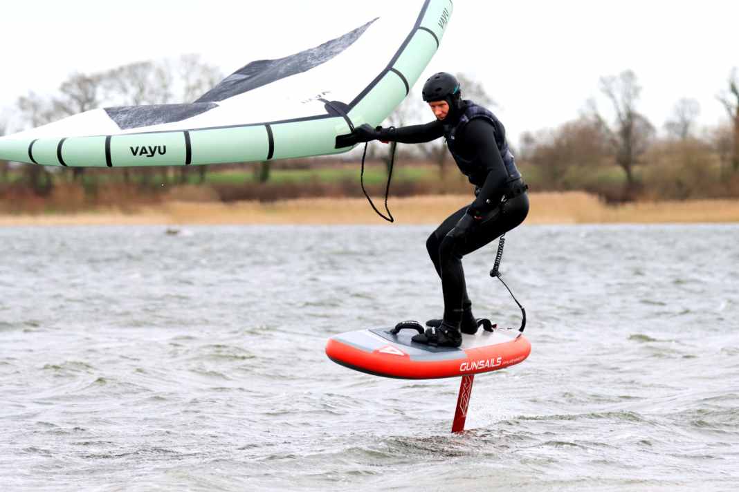 GunSails Hy-Flate - inflatable wingboard for under 900 euros