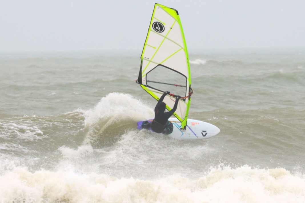 Quirlig und leicht - der Duotone Grip4 D/LAB im Test