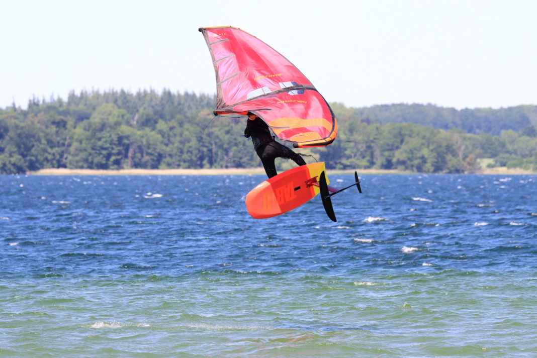 The Tabou Pocket Air Team Wingboard - featherweight trick machine