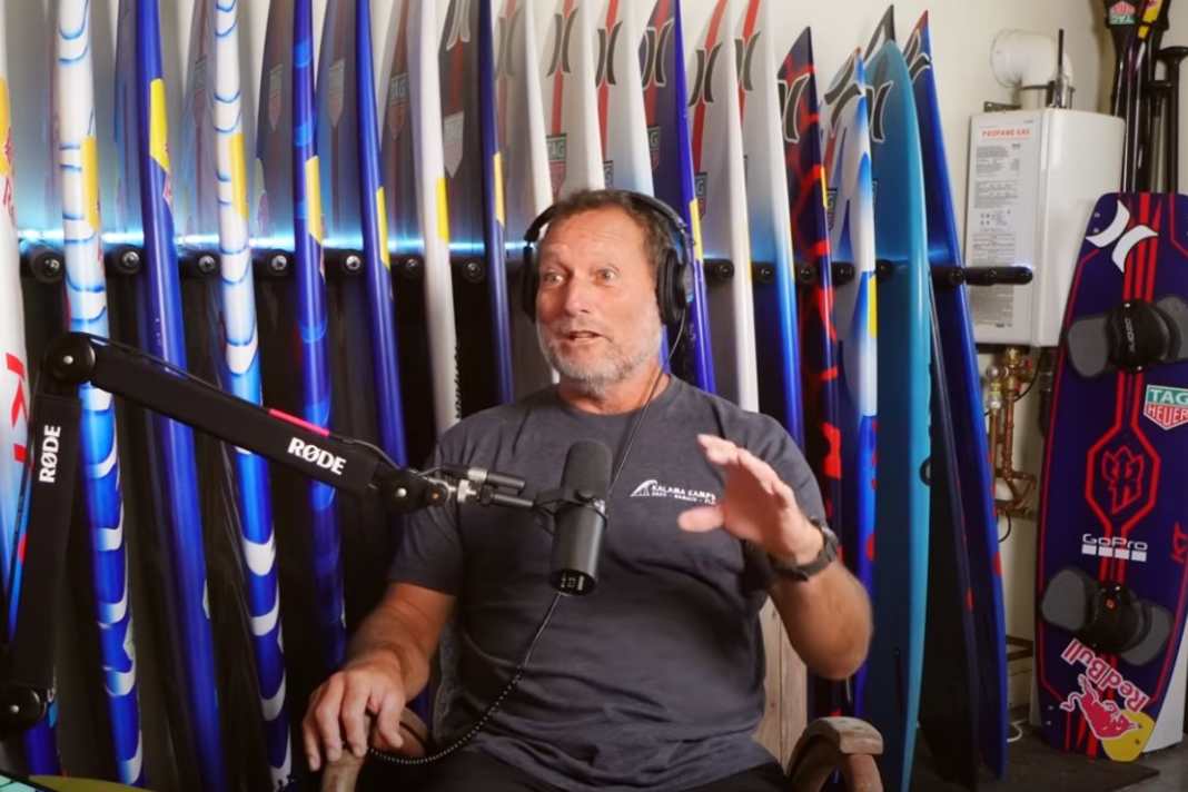 Waterman Dave Kalama über abenteuerliche Windsurf-Zeiten, große Wellen und Foilen