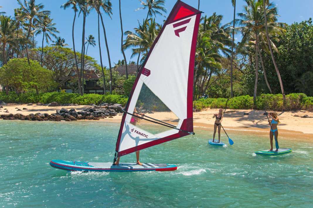 Die besten WindSUPs zum Paddeln und Windsurfen