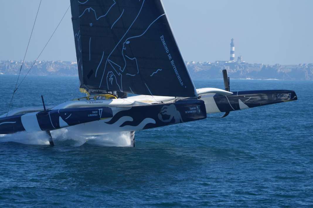 Gitana team starts the race against the clock