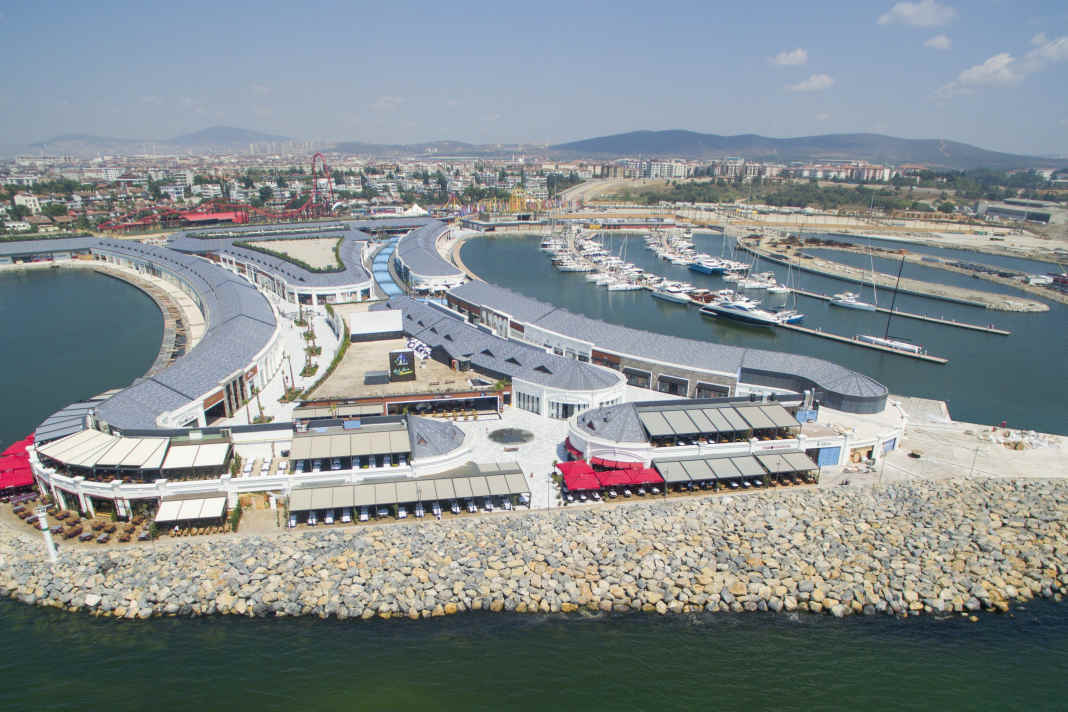 New marina in the Istanbul area