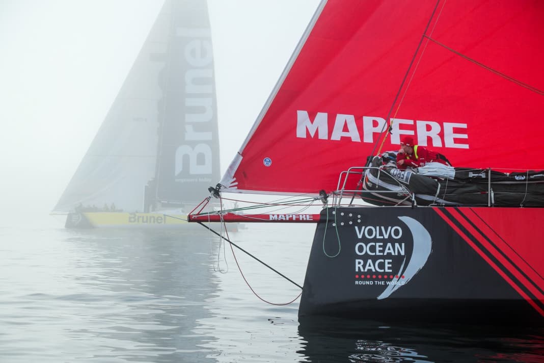 Mapfre wins the battle of nerves in the fog off Newport