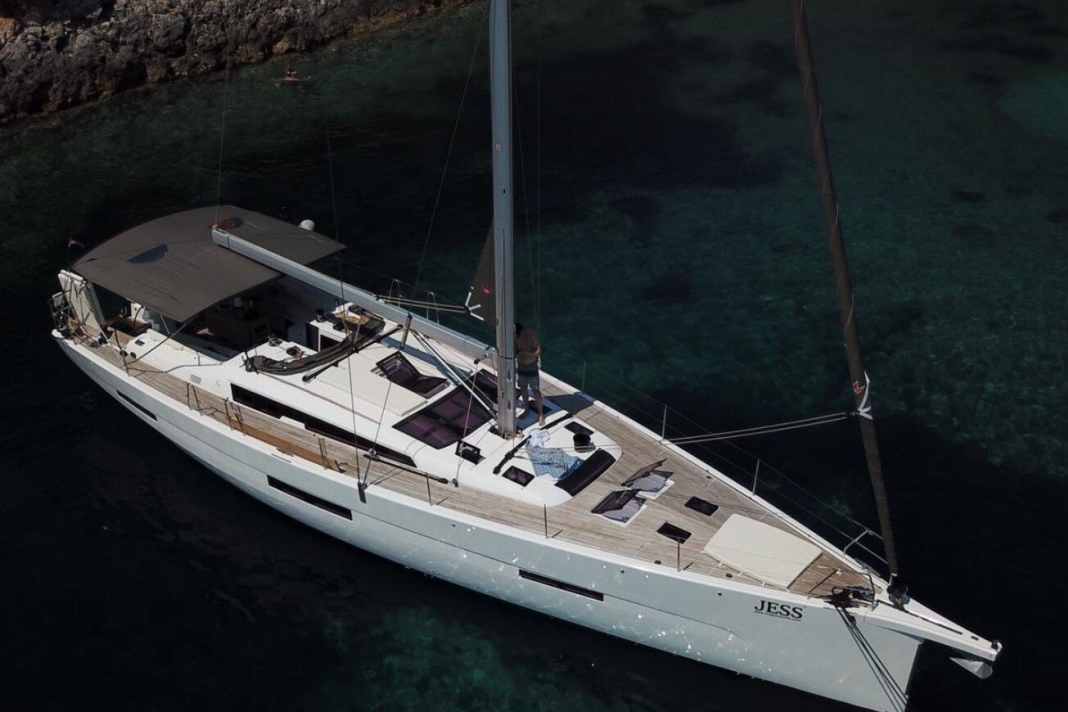 Yacht stolen, tips are generously rewarded