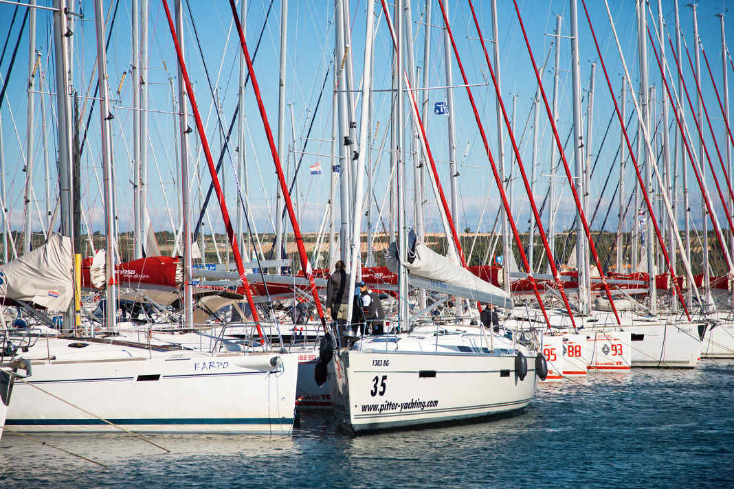 Pantaenius revises its charter insurance offer
