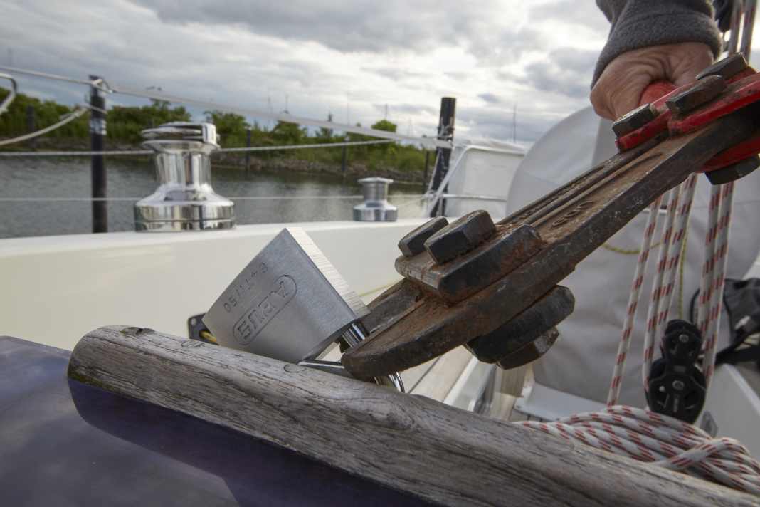 Sieben Bootsmotoren an der Kleinen Müritz gestohlen