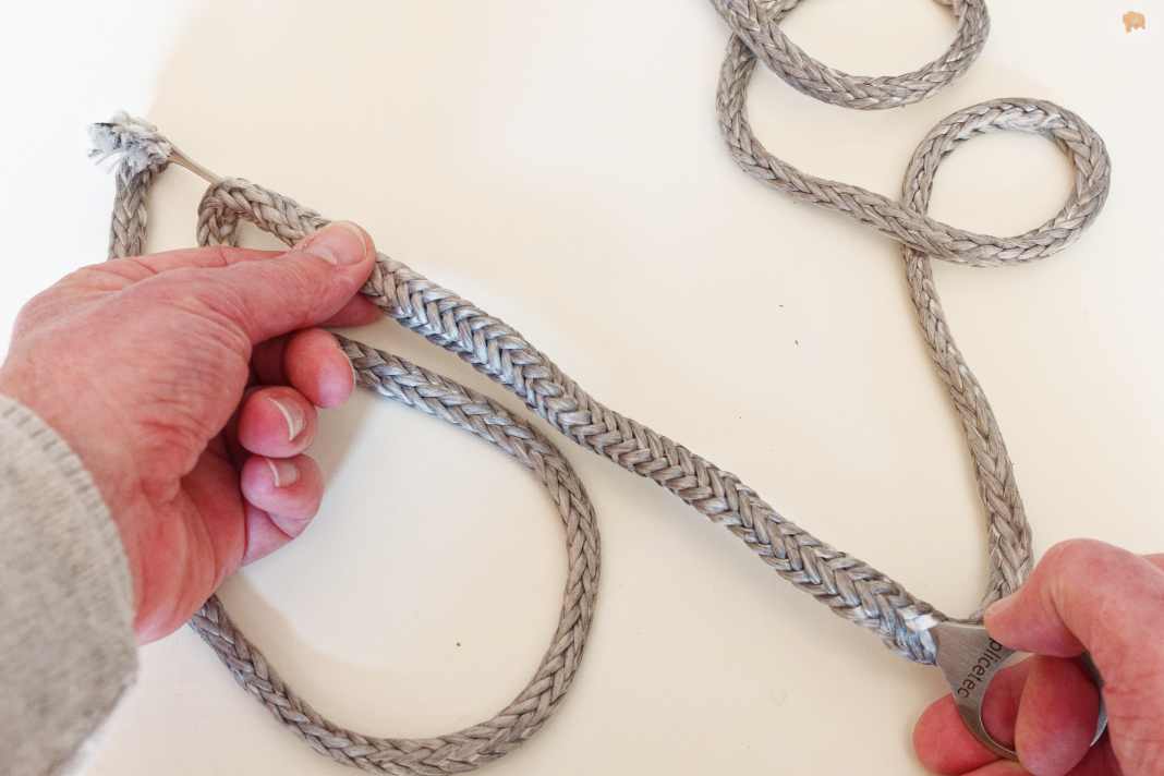 Supplies for the rigging bag
