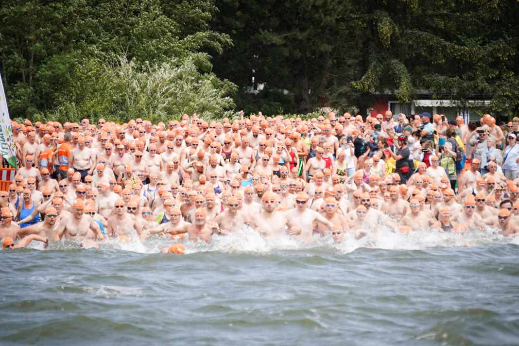 Les nageurs du Sund fêtent leur 60e anniversaire - Attention au chenal !