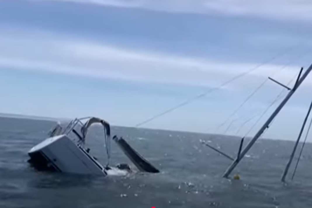 Orca attack - sailing yacht sunk off Lisbon +++Update+++