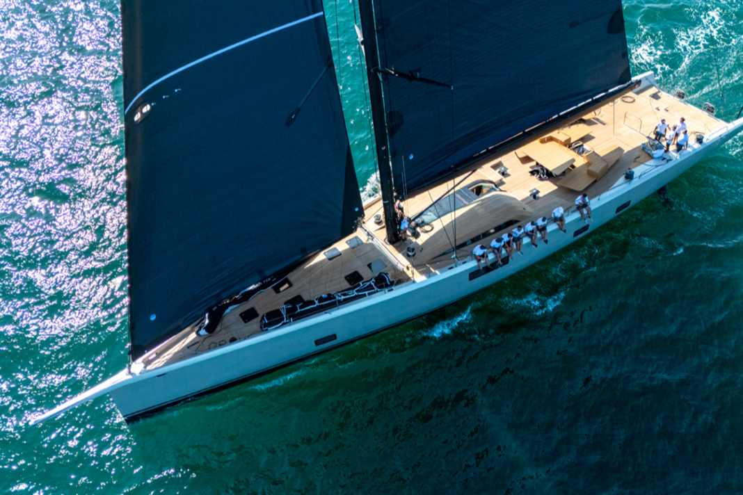 Werftneue 33-Meter-Wally sucht Eigner