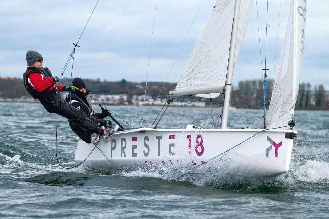 Wilde Mischung – halb Skiff, halb Kielboot. Die Kieljolle im Test