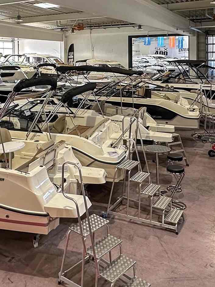 Over 150 boats at Late Night Shopping