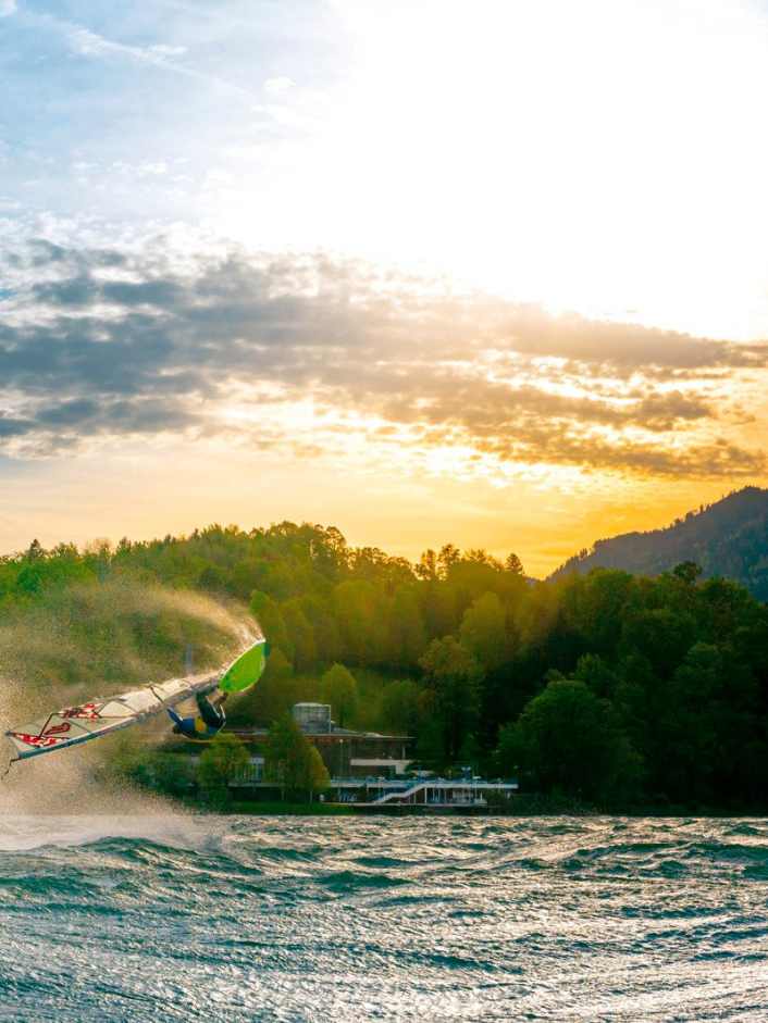 Surfen in Bayern – die besten Spots für Windsurfer