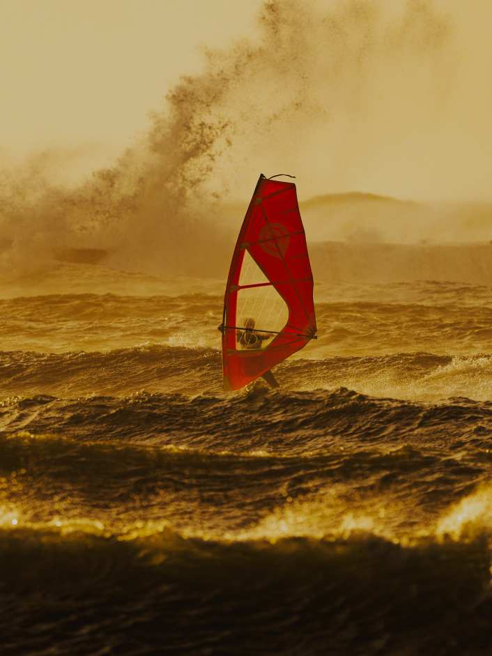 17 Stunden Mittsommer-Surf in Cold Hawaii