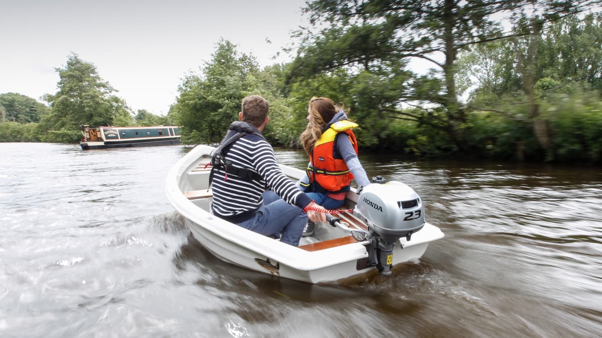 Beginner's special: Regulations on the water | BOOTE