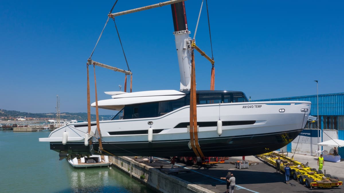 ISA launches first Extra 86 Fast | BOOTE