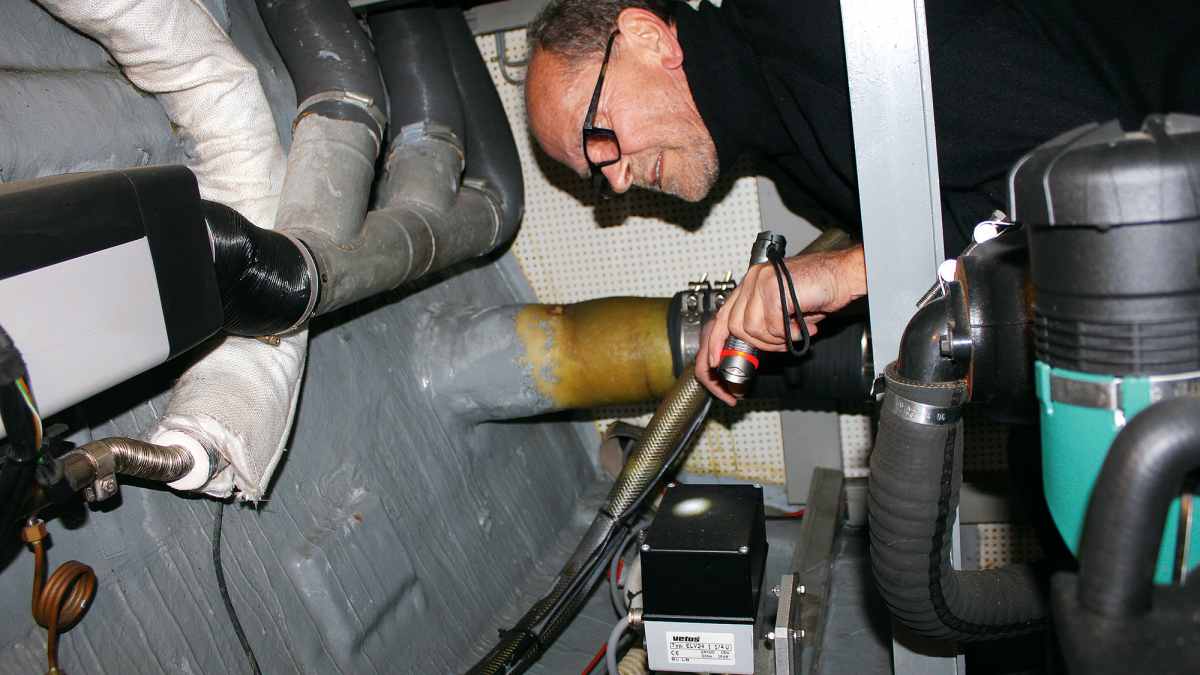 Buying a used boat: checklists for the test drive and inspection | BOOTE