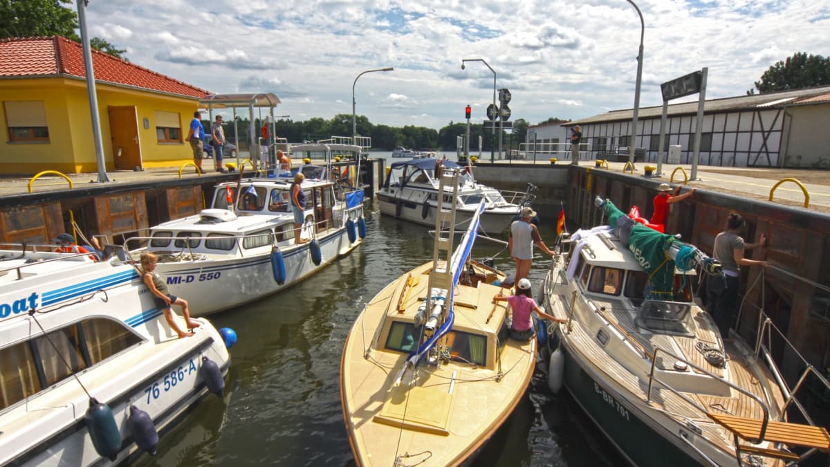 Locks: What you should bear in mind when the lock gates close | BOOTE