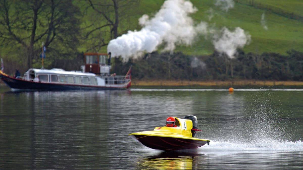 Rennsport: Power Boat Records Week in Coniston - Jagdfieber | BOOTE