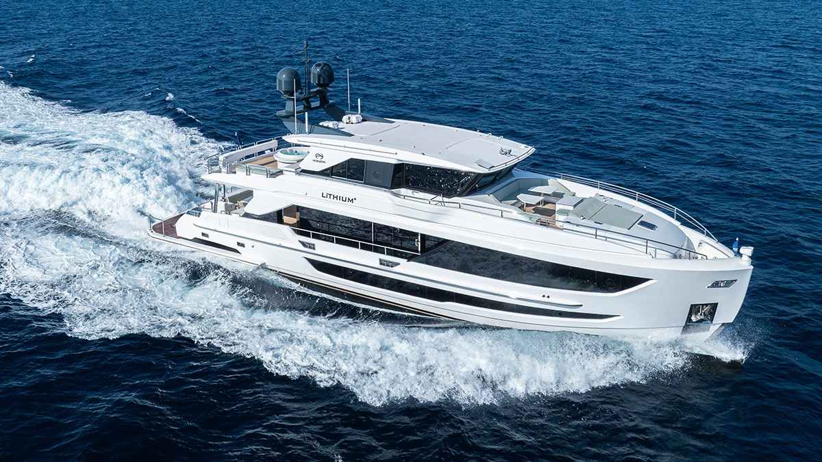 Horizon FD90: Luxusyacht mit Familiensinn | BOOTE